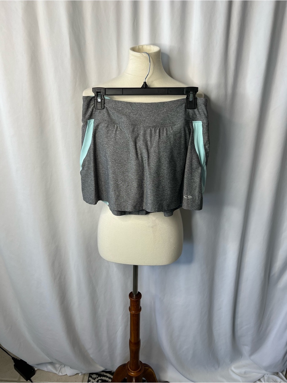 C9 by Champion Gray & Mint Athletic Skort | Women’s Medium